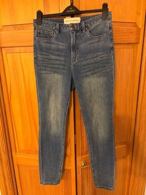Soft Surroundings The Ultimate High Rise Slim Jeans Medium Wash 2CW54 Size 10